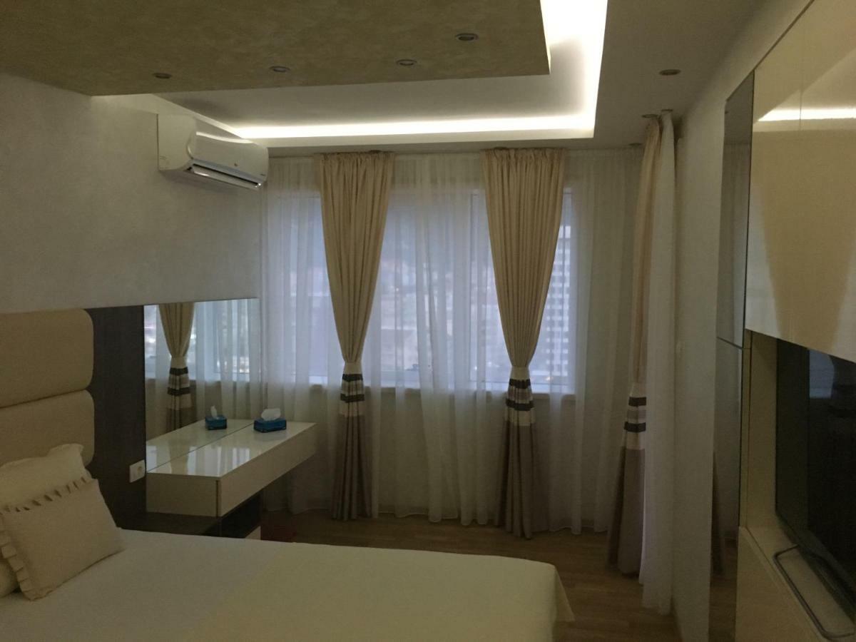 Panoramic Sea View 3-Bedroom Apartment 50 M From The Sea Budva Kültér fotó